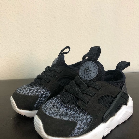 Nike toddler Huarache sz 5c - Picture 2 of 4